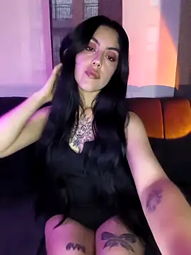 Snapshot of Mazikeen-- chatting on 03/10/26, 10:26 Mazikeen-- online show from 03/10/26, 10:26
