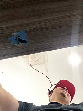 Snapshot of DanielGomez9 chatting on 01/28/25, 08:36 DanielGomez9 online show from 01/28/25, 08:36