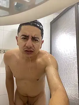 Snapshot of DanielGomez9 chatting on 02/21/25, 12:50 DanielGomez9 online show from 02/21/25, 12:50