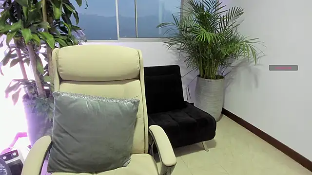 Snapshot of DanielGomez9 chatting on 03/13/25, 11:16 DanielGomez9 online show from 03/13/25, 11:16