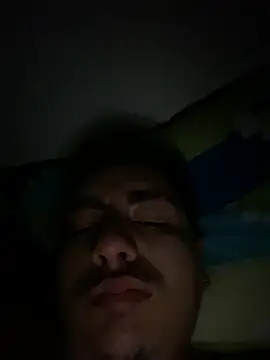 Snapshot of DanielGomez9 chatting on 03/20/25, 11:38 DanielGomez9 online show from 03/20/25, 11:38