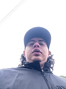 Snapshot of DanielGomez9 chatting on 02/02/26, 01:54 DanielGomez9 online show from 02/02/26, 01:54