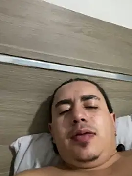 Snapshot of DanielGomez9 chatting on 03/07/26, 05:26 DanielGomez9 online show from 03/07/26, 05:26