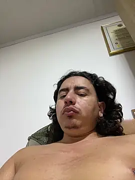 Snapshot of DanielGomez9 chatting on 03/08/26, 11:19 DanielGomez9 online show from 03/08/26, 11:19