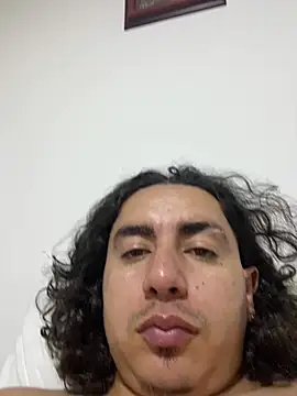 DanielGomez9 online show from 06/15/26, 01:19