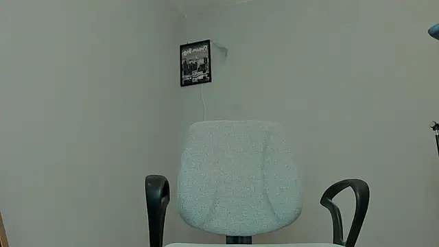 Snapshot of Master_Mark_Wayne chatting on 11/30/25, 02:43 Master Mark Wayne online show from 11/30/25, 02:43