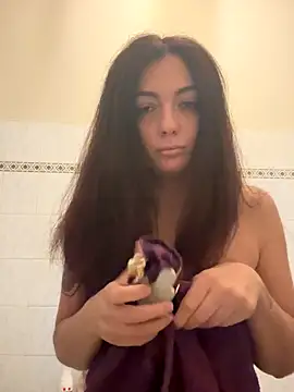 Strawberry queen91 online show from 10/03/25, 01:19