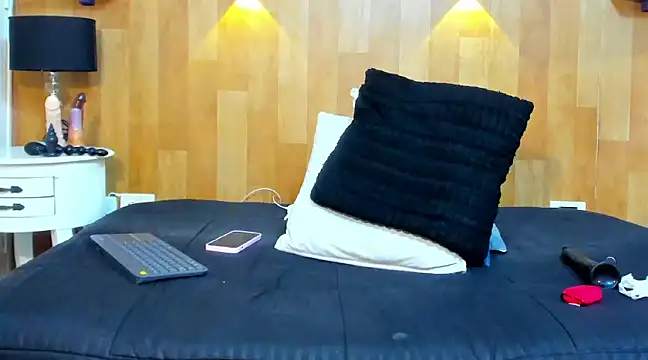 marianaa90 online show from 01/20/25, 10:04