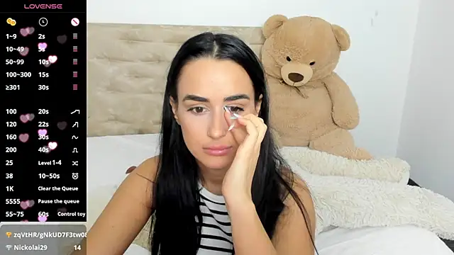 Snapshot of DarcieJane chatting on 12/04/24, 02:31 DarcieJane online show from 12/04/24, 02:31