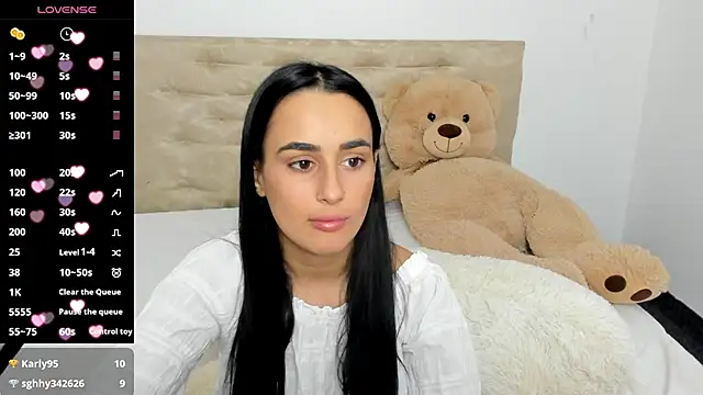 Snapshot of DarcieJane chatting on 12/06/24, 02:24 DarcieJane online show from 12/06/24, 02:24