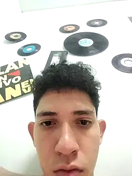 Snapshot of Dilan_blakc_ chatting on 09/28/25, 05:13 Dilan blakc online show from 09/28/25, 05:13