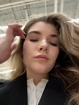 Holy Tereza online show from 01/28/25, 03:14