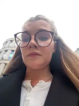 Holy Tereza online show from 03/08/25, 02:40