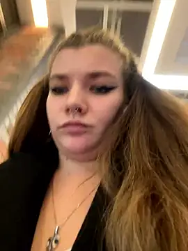 Snapshot of Holy_Tereza chatting on 01/07/26, 03:47 Holy Tereza online show from 01/07/26, 03:47