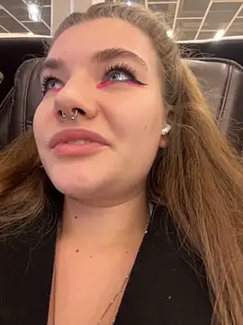 Snapshot of Holy_Tereza chatting on 02/11/26, 03:39 Holy Tereza online show from 02/11/26, 03:39