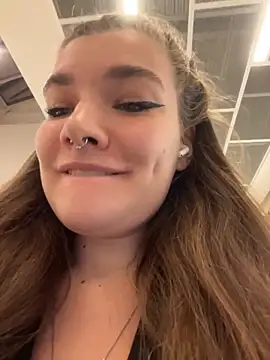 Snapshot of Holy_Tereza chatting on 02/15/26, 03:42 Holy Tereza online show from 02/15/26, 03:42