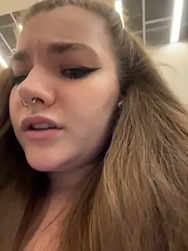 Snapshot of Holy_Tereza chatting on 02/17/26, 03:51 Holy Tereza online show from 02/17/26, 03:51