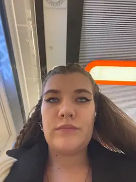 Snapshot of Holy_Tereza chatting on 03/03/26, 03:07 Holy Tereza online show from 03/03/26, 03:07