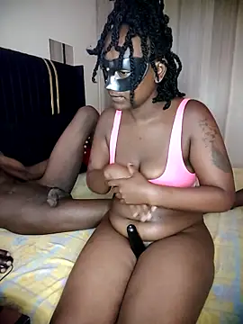 Snapshot of KikiLovesD chatting on 11/18/25, 09:03 KikiLovesD online show from 11/18/25, 09:03