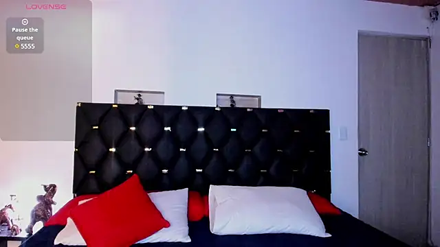 charlottemeyerr online show from 12/14/24, 06:09