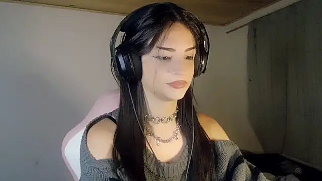 Snapshot of Dollbehavior_ chatting on 01/10/26, 06:37 Dollbehavior online show from 01/10/26, 06:37