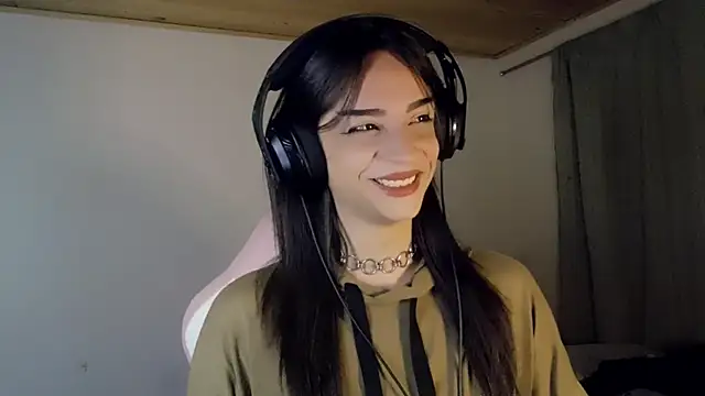 Snapshot of Dollbehavior_ chatting on 01/13/26, 08:30 Dollbehavior online show from 01/13/26, 08:30