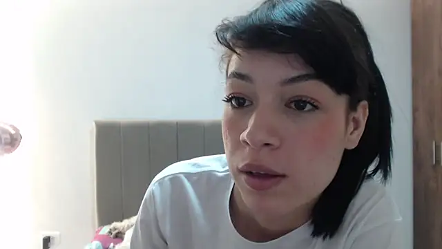 Snapshot of Caribbean_beauty_ chatting on 10/31/25, 05:41 Caribbean beauty online show from 10/31/25, 05:41