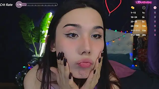 Snapshot of Kaia_Sunshine_Mia chatting on 12/07/24, 03:04 Kaia Sunshine Mia online show from 12/07/24, 03:04