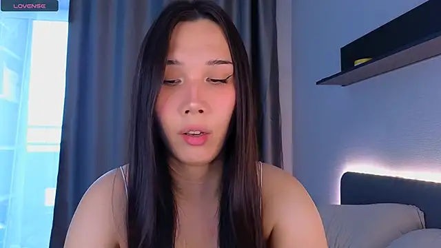 Kaia Sunshine Mia online show from 06/15/26, 02:52