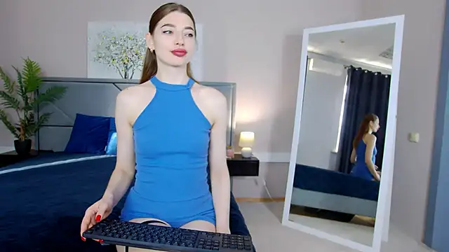 NicoleRosss online show from 11/21/25, 09:30