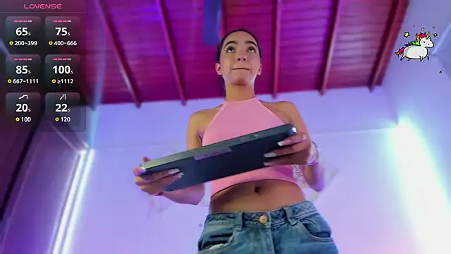 AdelineEvanss online show from 12/28/24, 03:37