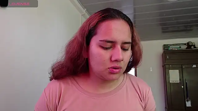 Snapshot of Lexyevans chatting on 10/14/25, 02:40 Lexyevans online show from 10/14/25, 02:40