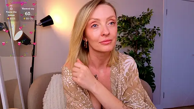 Snapshot of sexuallycorrecte chatting on 02/28/26, 12:28 sexuallycorrecte online show from 02/28/26, 12:28