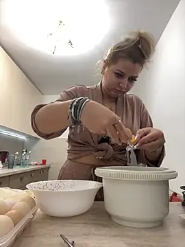 AllysonK online show from 11/27/25, 01:35