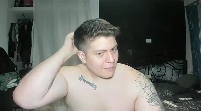 Snapshot of regan_jhonso chatting on 01/10/25, 05:26 regan jhonso online show from 01/10/25, 05:26