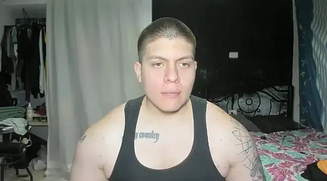 Snapshot of regan_jhonso chatting on 01/21/25, 11:56 regan jhonso online show from 01/21/25, 11:56