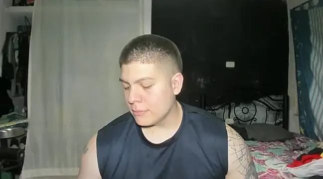 Snapshot of regan_jhonso chatting on 01/29/25, 04:15 regan jhonso online show from 01/29/25, 04:15