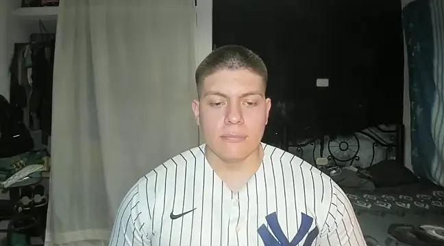 Snapshot of regan_jhonso chatting on 02/02/25, 07:09 regan jhonso online show from 02/02/25, 07:09