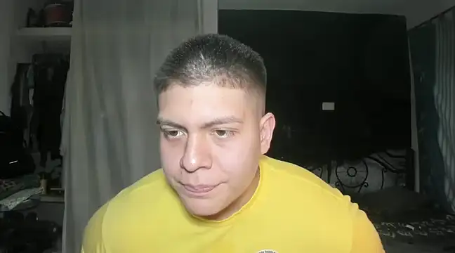 Snapshot of regan_jhonso chatting on 02/09/25, 05:40 regan jhonso online show from 02/09/25, 05:40