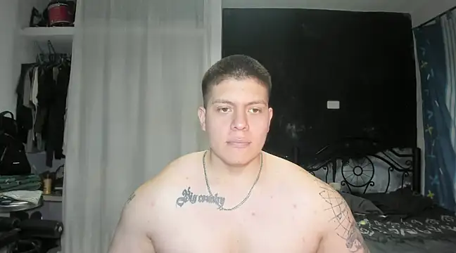 Snapshot of regan_jhonso chatting on 02/14/25, 07:07 regan jhonso online show from 02/14/25, 07:07