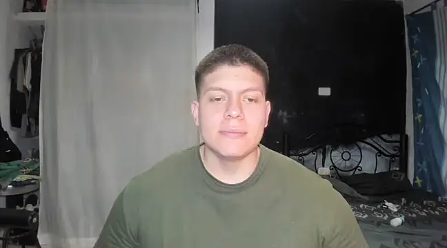 Snapshot of regan_jhonso chatting on 02/22/25, 05:02 regan jhonso online show from 02/22/25, 05:02