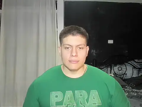 Snapshot of regan_jhonso chatting on 02/26/25, 09:27 regan jhonso online show from 02/26/25, 09:27