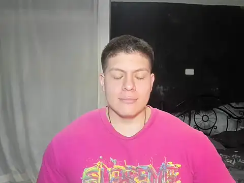 Snapshot of regan_jhonso chatting on 03/02/25, 04:17 regan jhonso online show from 03/02/25, 04:17