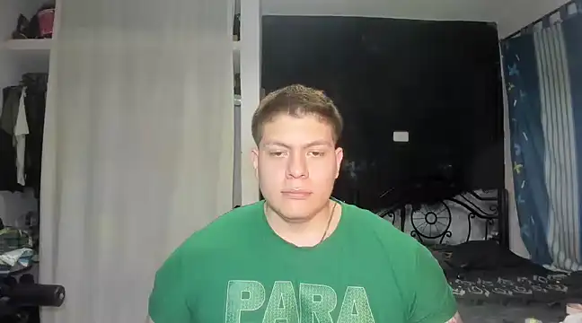 Snapshot of regan_jhonso chatting on 03/15/25, 06:54 regan jhonso online show from 03/15/25, 06:54