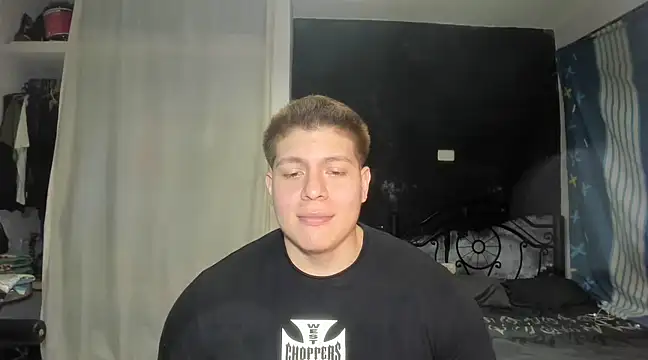 Snapshot of regan_jhonso chatting on 03/18/25, 05:52 regan jhonso online show from 03/18/25, 05:52