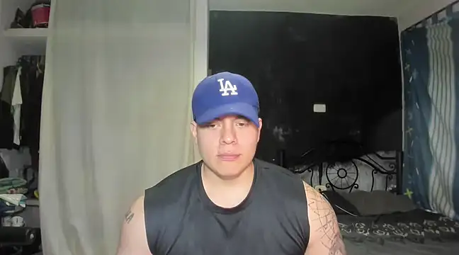 Snapshot of regan_jhonso chatting on 03/20/25, 04:51 regan jhonso online show from 03/20/25, 04:51