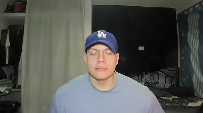 Snapshot of regan_jhonso chatting on 03/22/25, 02:37 regan jhonso online show from 03/22/25, 02:37