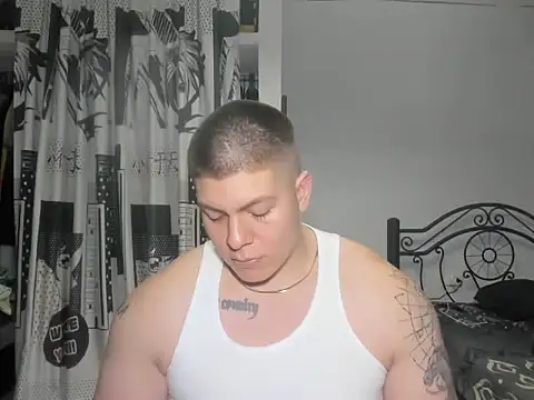 Snapshot of regan_jhonso chatting on 09/21/25, 07:43 regan jhonso online show from 09/21/25, 07:43