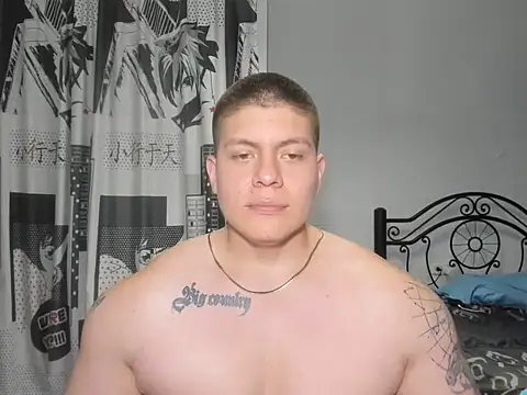 Snapshot of regan_jhonso chatting on 10/24/25, 06:54 regan jhonso online show from 10/24/25, 06:54