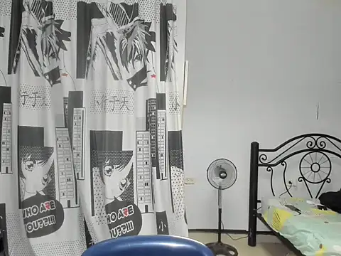 Snapshot of regan_jhonso chatting on 11/26/25, 08:15 regan jhonso online show from 11/26/25, 08:15